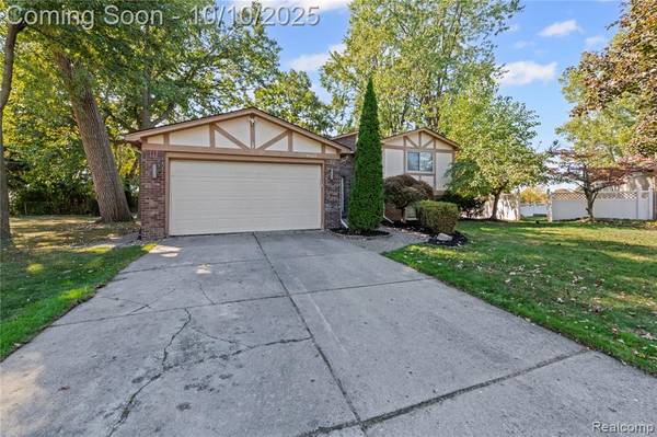 34025 Inverarry Court, Sterling Heights, MI 48312