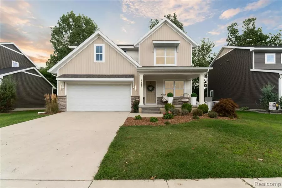 1815 Bainsbridge Street, Howell, MI 48855