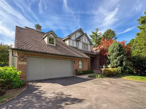 4088 Cranbrook Court Bldg#: 1 34, Bloomfield Twp, MI 48301