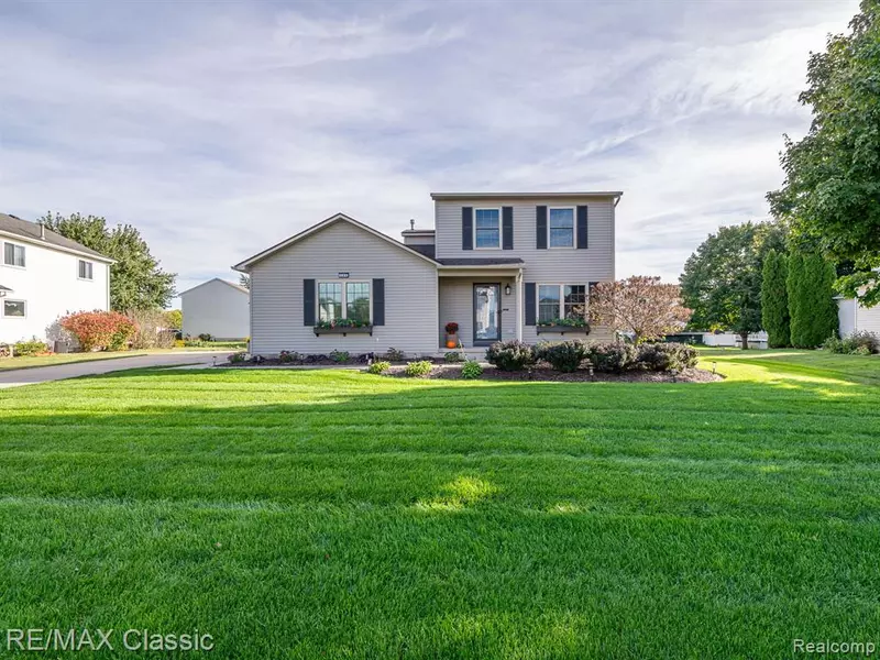 286 Waterlily, Northfield Twp, MI 48189