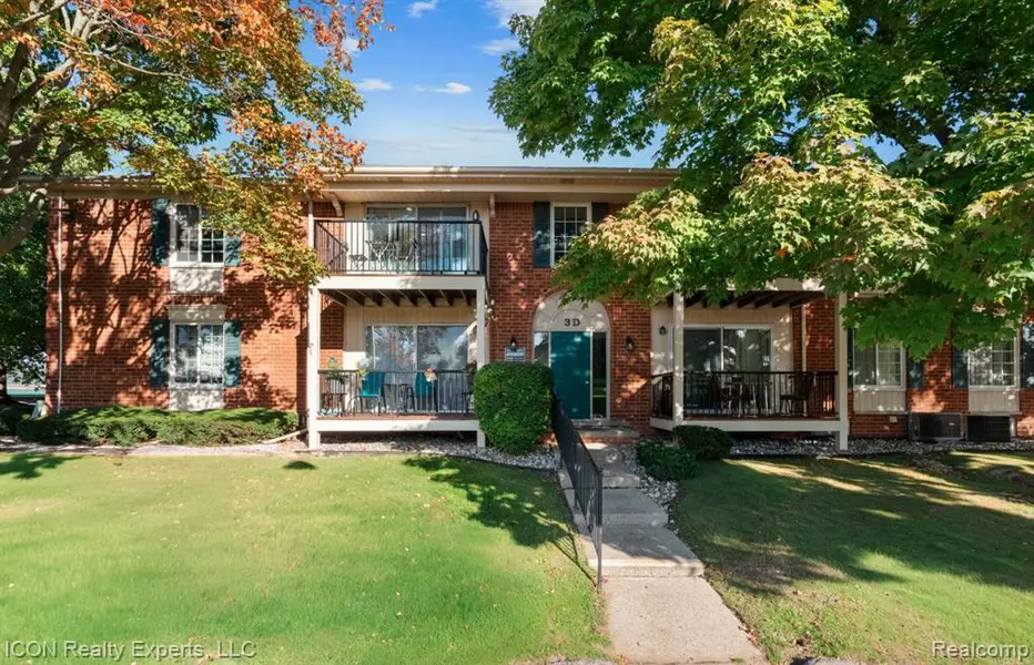 12029 Ina Drive 3D 100 Bld 3D, Sterling Heights, MI 48312