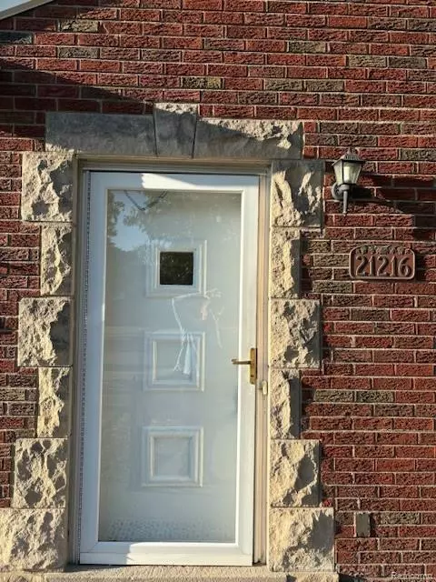 Harper Woods, MI 48225,21216 Brierstone Street