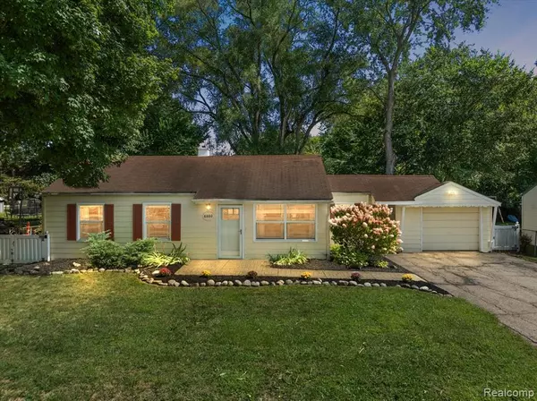 8880 Elmhurst Avenue, Plymouth, MI 48170