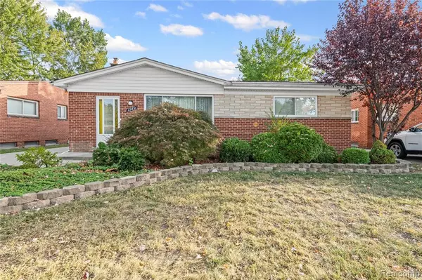 1580 Nottingham Drive, Madison Heights, MI 48071