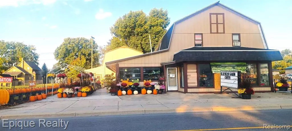 2404 Minnie Street, Port Huron, MI 48060