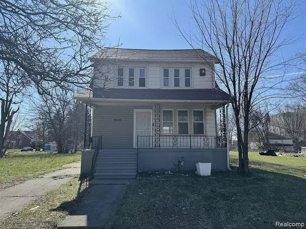 12632 E Canfield Street, Detroit, MI 48215