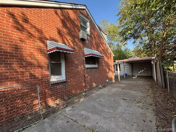 Redford Twp, MI 48240,19498 Brady