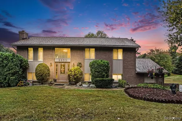 2933 Bullard Road, Hartland Twp, MI 48353