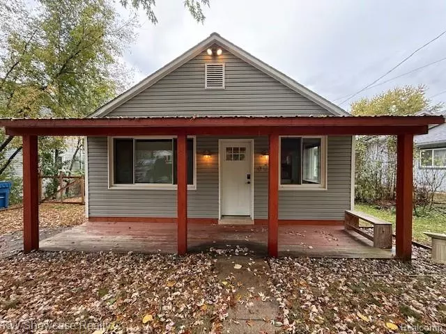 609 Elkinford Drive, White Lake Twp, MI 48383