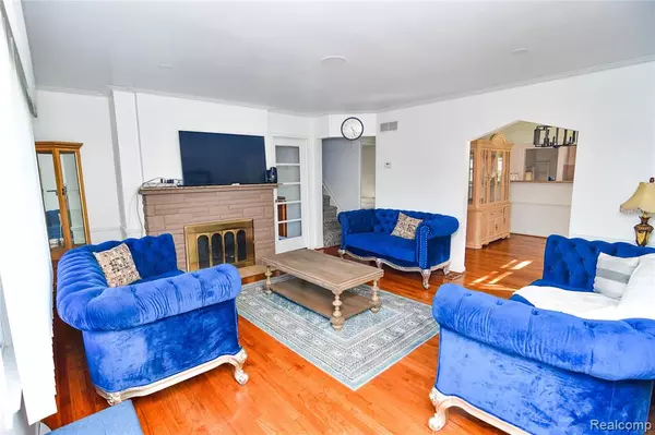 Farmington, MI 48336,29693 Medbury Street