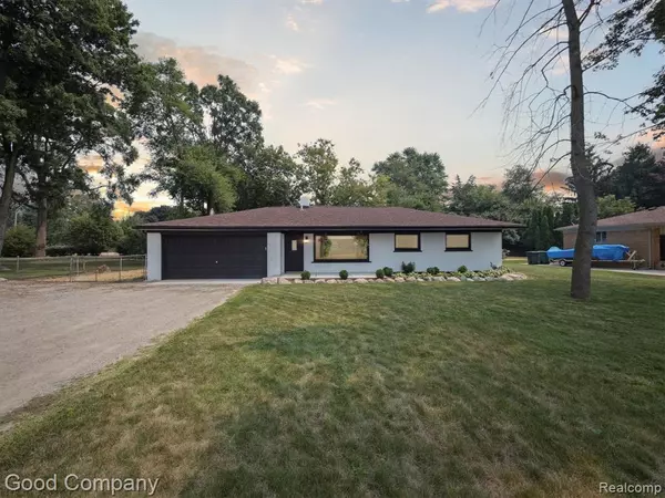 60942 Campground Road, Washington Twp, MI 48094