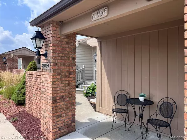 South Lyon, MI 48178,61958 TICONDEROGA DRIVE