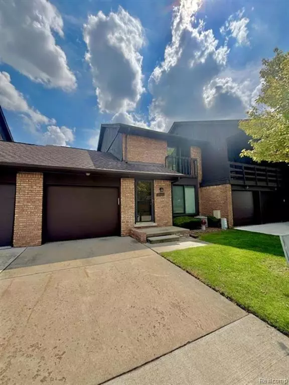 Sterling Heights, MI 48312,37122 Clubhouse Drive