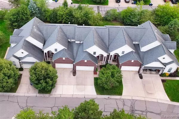 Canton Twp, MI 48188,2098 PRESERVE Circle W
