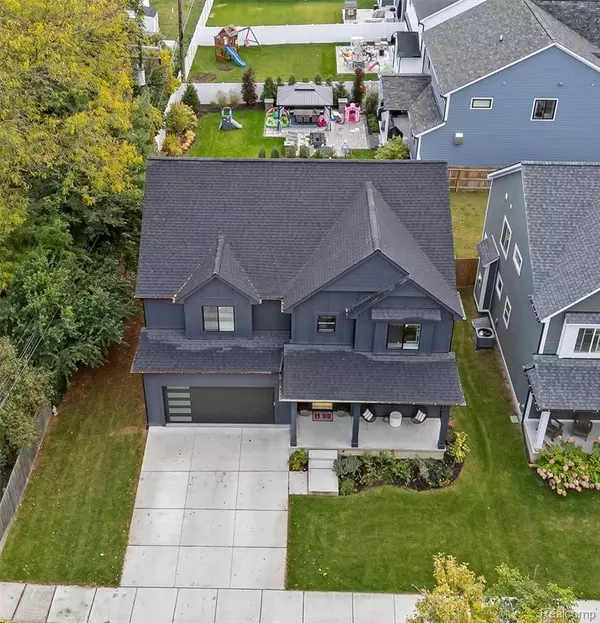 Royal Oak, MI 48073,3910 Bellevue Avenue