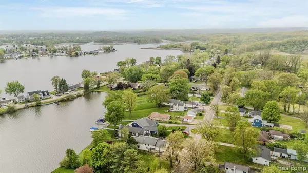 White Lake Twp, MI 48386,9047 GALE Road