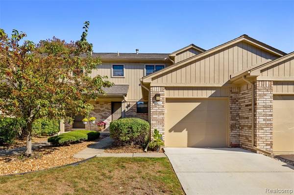 41600 Janet Drive, Clinton Twp, MI 48038