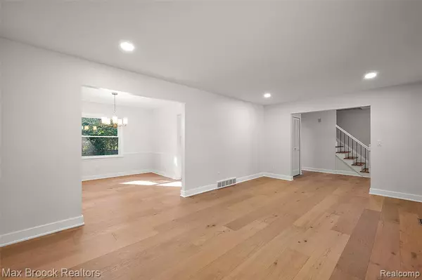 Bloomfield Twp, MI 48304,2156 Park Ridge Drive