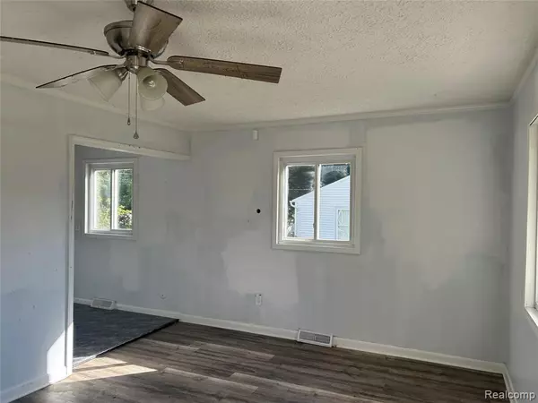 Shelby Twp, MI 48317,46210 Schimmel Avenue