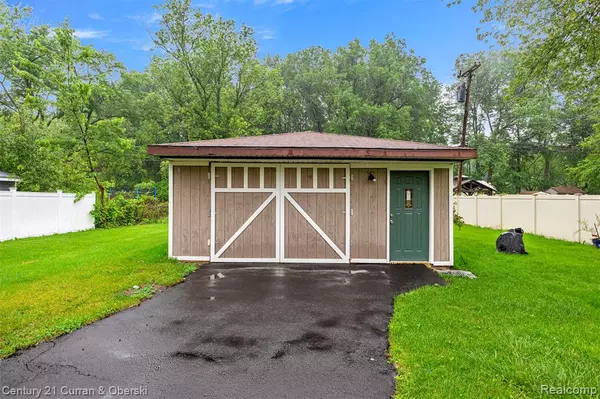 Taylor, MI 48180,24432 Kensington St