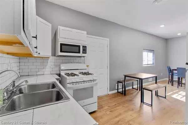 Detroit, MI 48204,9668 Yosemite Street