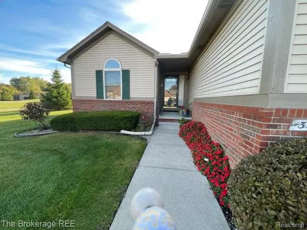 3372 Spruceridge Court 82, Richfield Twp, MI 48423