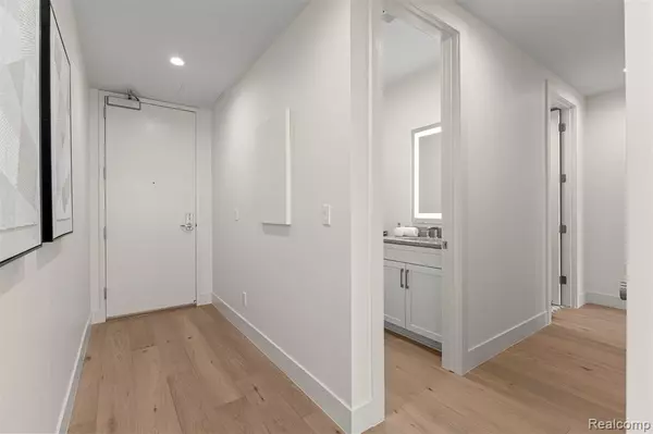 Northville, MI 48167,156 N Center Unit 201