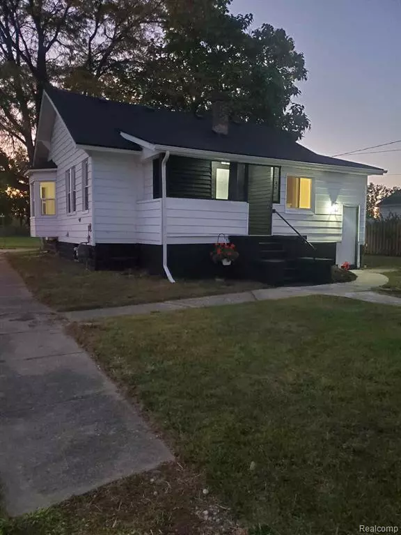 Inkster, MI 48141,3155 Walnut Street