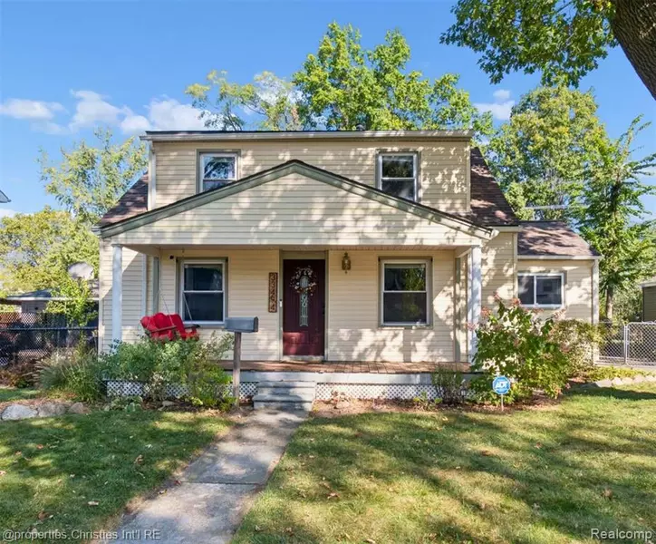 33494 Brown Street, Garden City, MI 48135