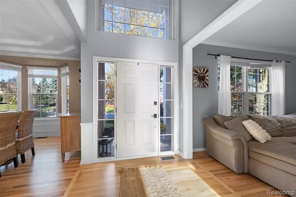 South Lyon, MI 48178,1020 Carriage Trace Boulevard