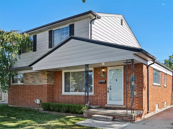 28824 Boston Street, St. Clair Shores, MI 48081