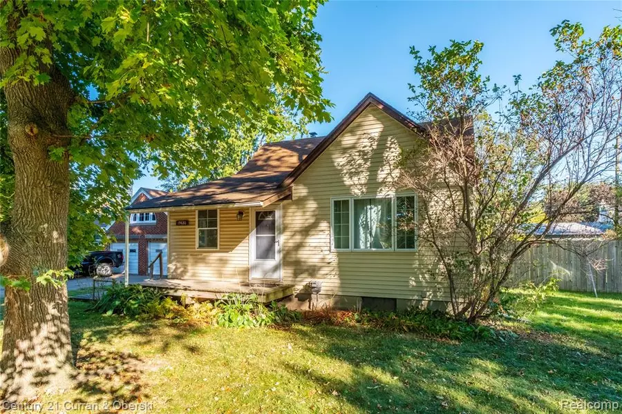 19680 Hilton Drive, Southfield, MI 48075