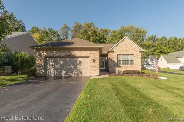9970 Whispering Wood Drive, Hamburg Twp, MI 48169