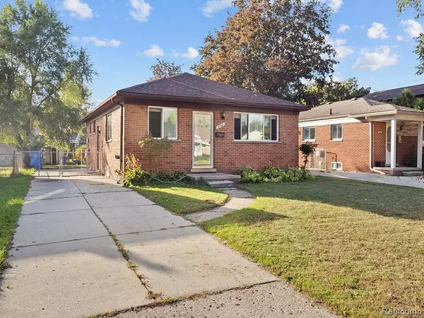 6435 Centralia Street, Dearborn Heights, MI 48127