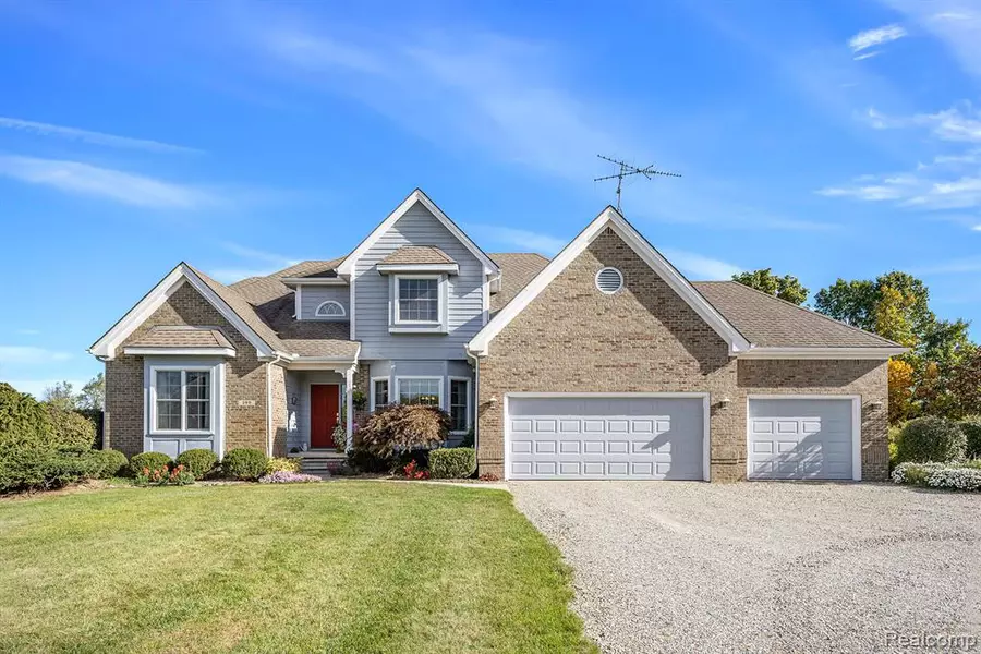 199 E Barron Road, Howell, MI 48855