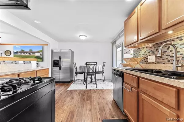 Brownstown Twp, MI 48134,24608 Woodland Drive