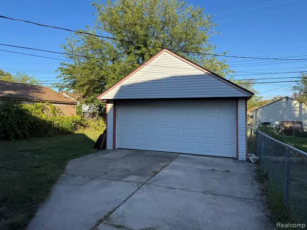 Wyandotte, MI 48192,3637 18th Street