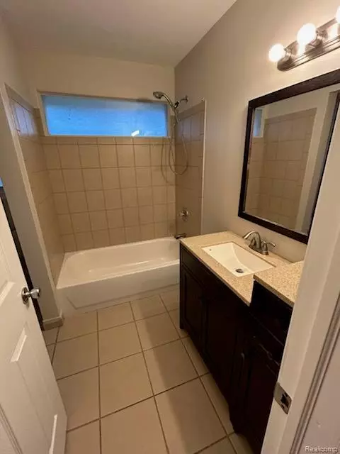 Harper Woods, MI 48225,20202 Hunt Club Drive