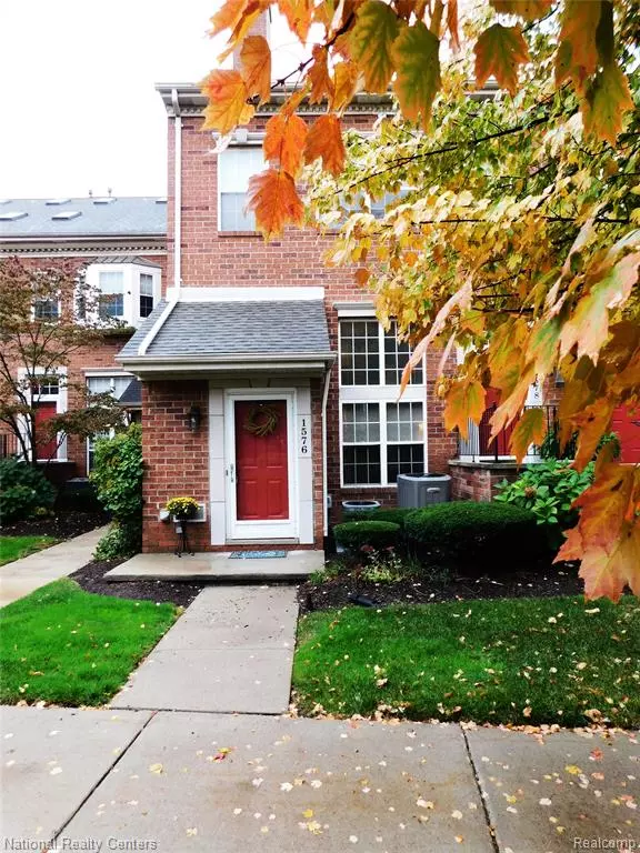 1576 Maryland Club Drive 1 3, Royal Oak, MI 48067