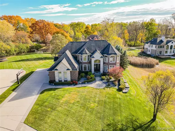 Troy, MI 48098,2953 Squire Court