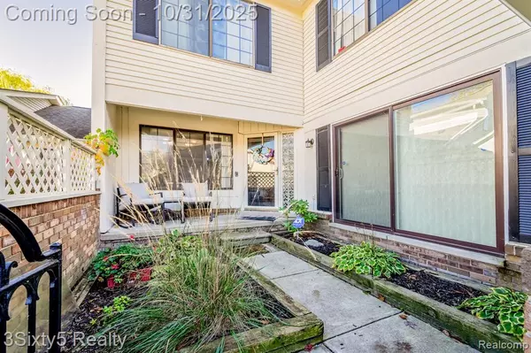 West Bloomfield Twp, MI 48322,7159 Creeks Crossing