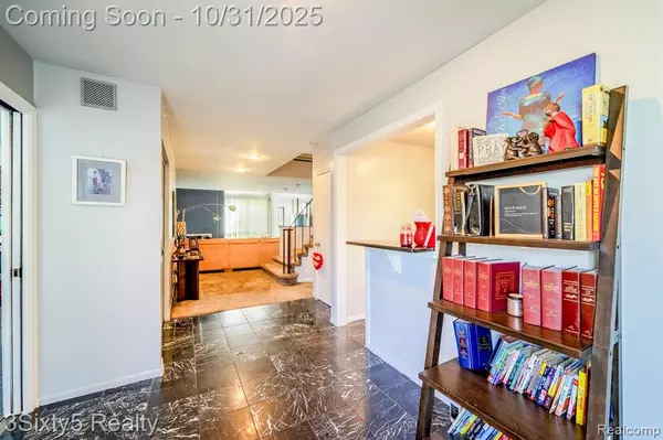 West Bloomfield Twp, MI 48322,7159 Creeks Crossing