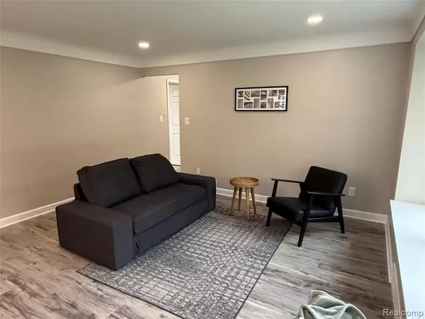 Livonia, MI 48150,35622 Minton Street