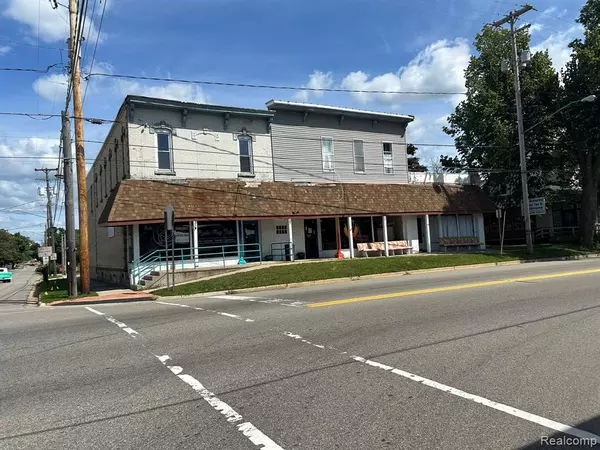 7 E Muskegon Street, Kent City Vlg, MI 49330