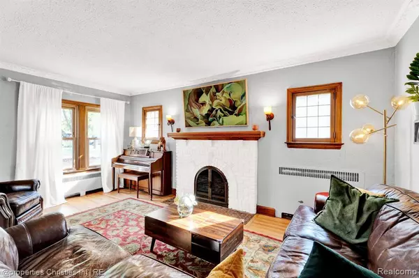 Farmington, MI 48336,22627 Brookdale Street