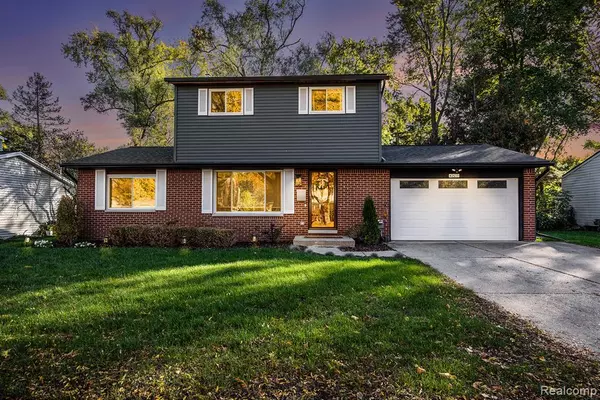 42071 Lindsay Drive, Plymouth, MI 48170