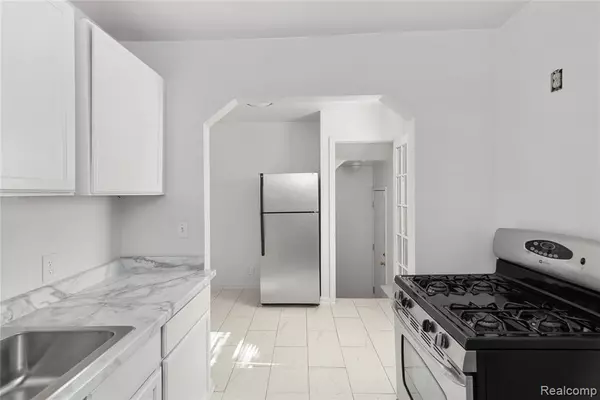 Detroit, MI 48224,5983 Marseilles Street