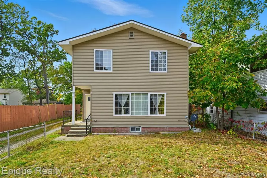 2351 Overridge Avenue, Waterford Twp, MI 48327