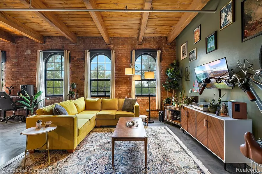 6533 E Jefferson Avenue 312W, Detroit, MI 48207