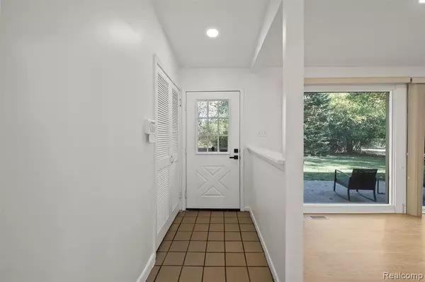 Bloomfield Hills, MI 48302,2380 Klingensmith Road